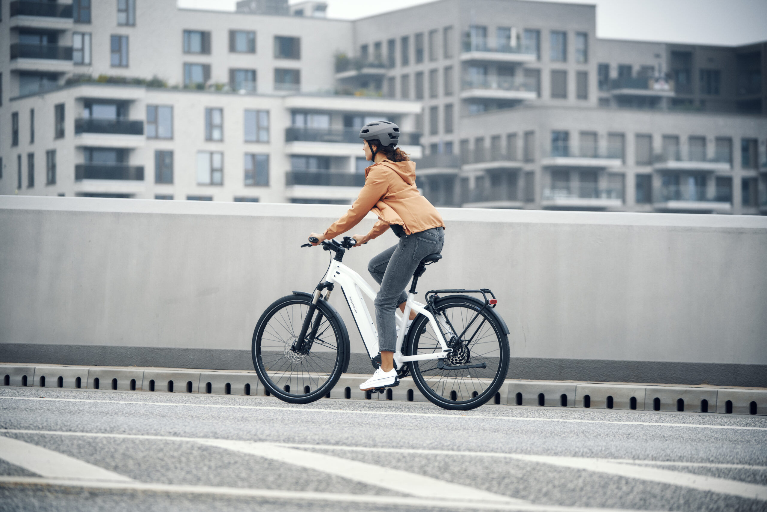 25_Charger4 Mixte_RM_21_07471_01_Fahren